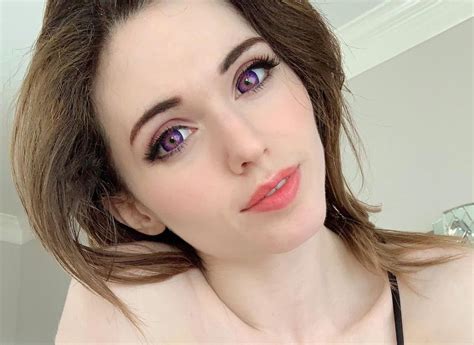 amouranth milk